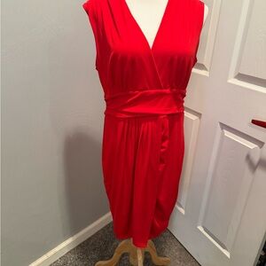 VENUS Bold Red Sleeveless Midi Dress